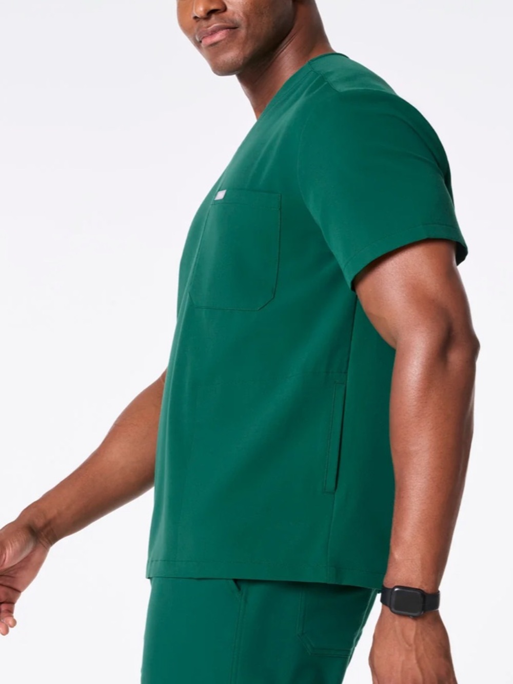 Figs  Chisec V-Neck Scrub top M Hunter Green?